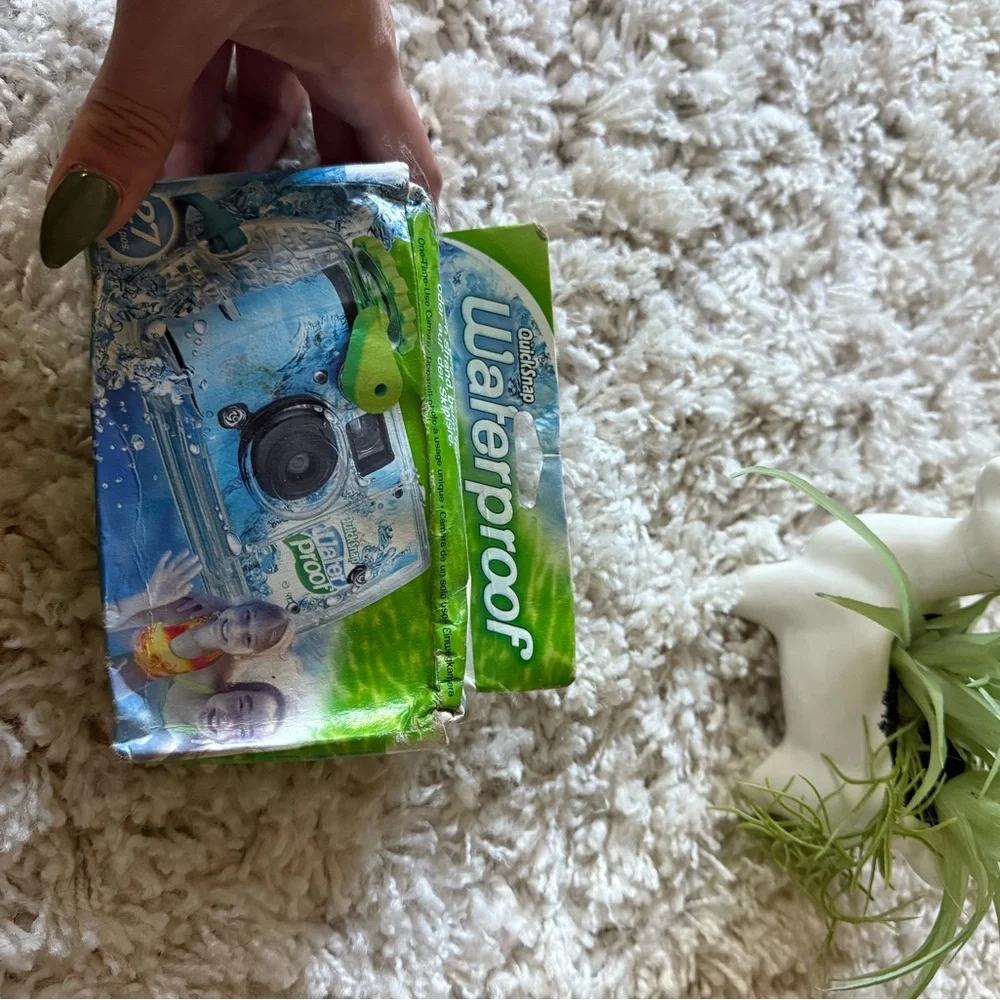 Fujifilm QuickSnap Waterproof Camera - Bold Green